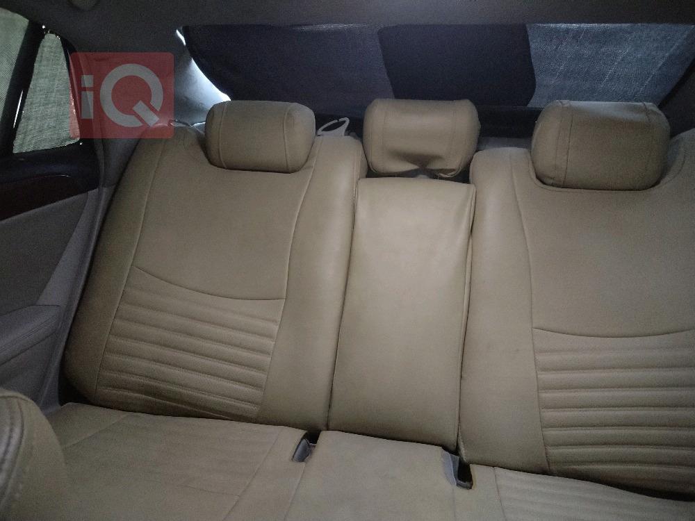 تويوتا أفالون